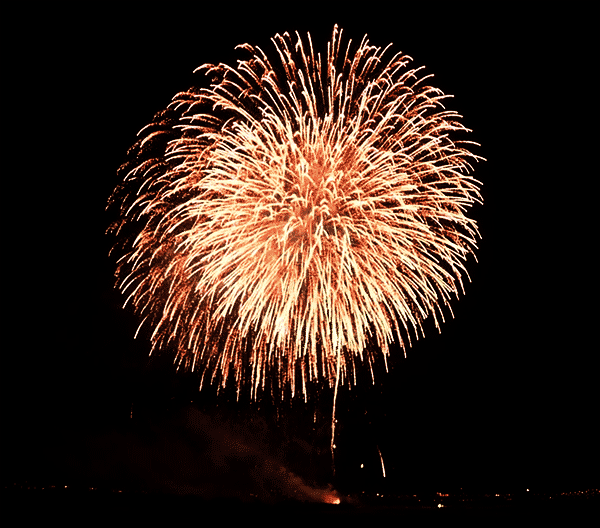 Beautiful Exploding Glistening Fireworks